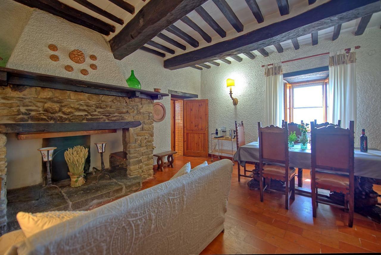 Villa Uccellaia By Posarellivillas Agello Εξωτερικό φωτογραφία