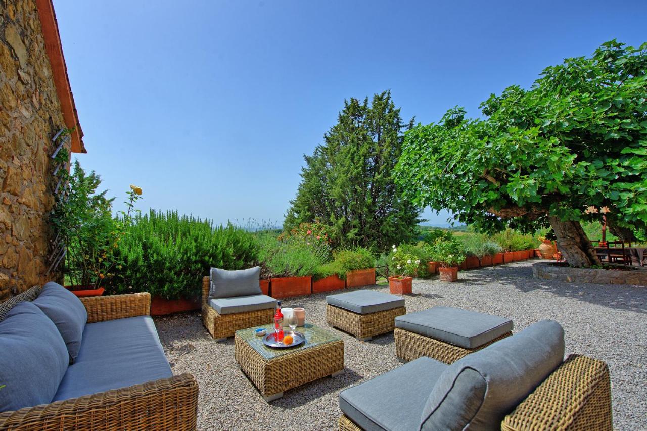 Villa Uccellaia By Posarellivillas Agello Εξωτερικό φωτογραφία
