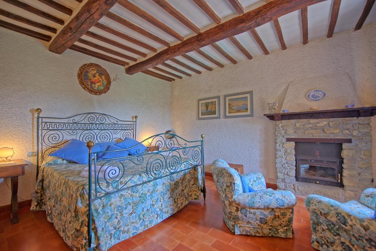 Villa Uccellaia By Posarellivillas Agello Εξωτερικό φωτογραφία